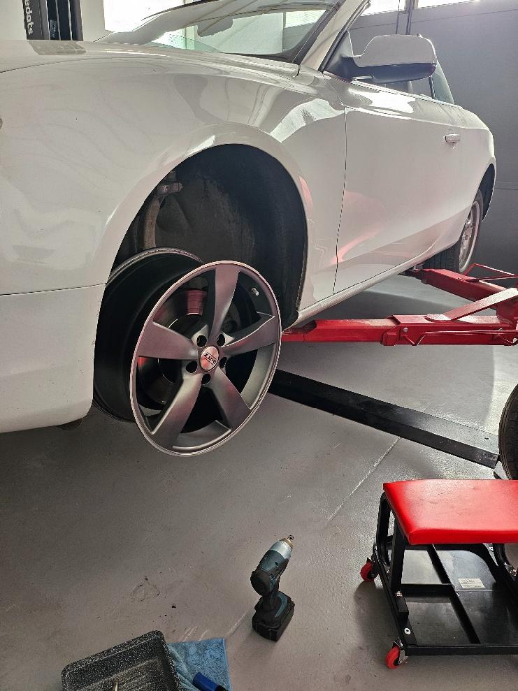 SERVIS VOZŮ VŠECH ZNAČEK