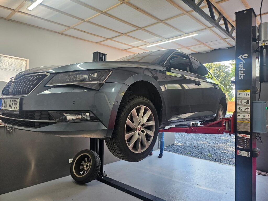 SERVIS VOZŮ VŠECH ZNAČEK